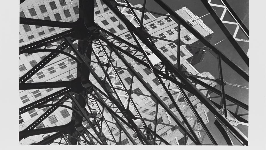 jin_shisheng-_broadway_mansion_hotel_1935.jpg